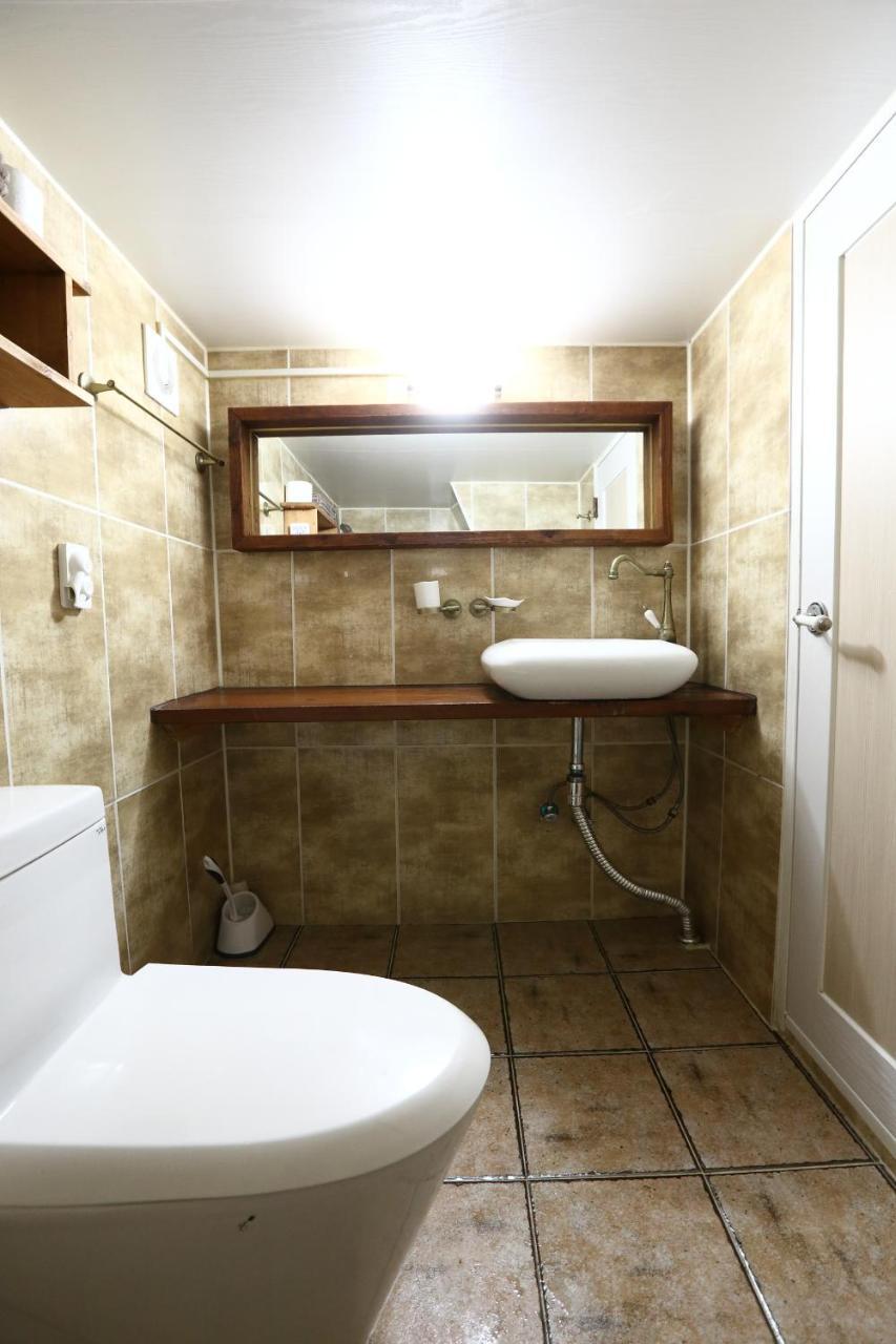 Yujung Guesthouse Csondzsu Kültér fotó